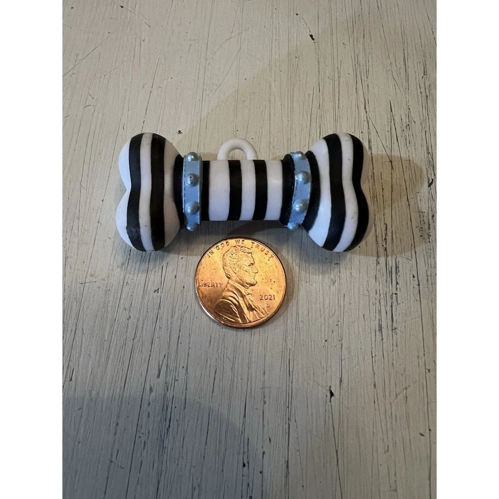 LOL Surprise Pet Glee Club Series 3 Accessories Ruff Rocker Dog Bone Charms 2